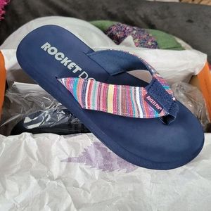 Brand new Rocket Dog Flip Flops size 7 SpotlightSw